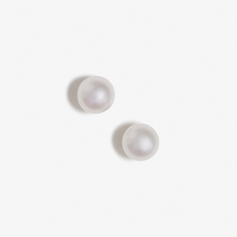 Lucia - Classic Medium Pearl Earrings
