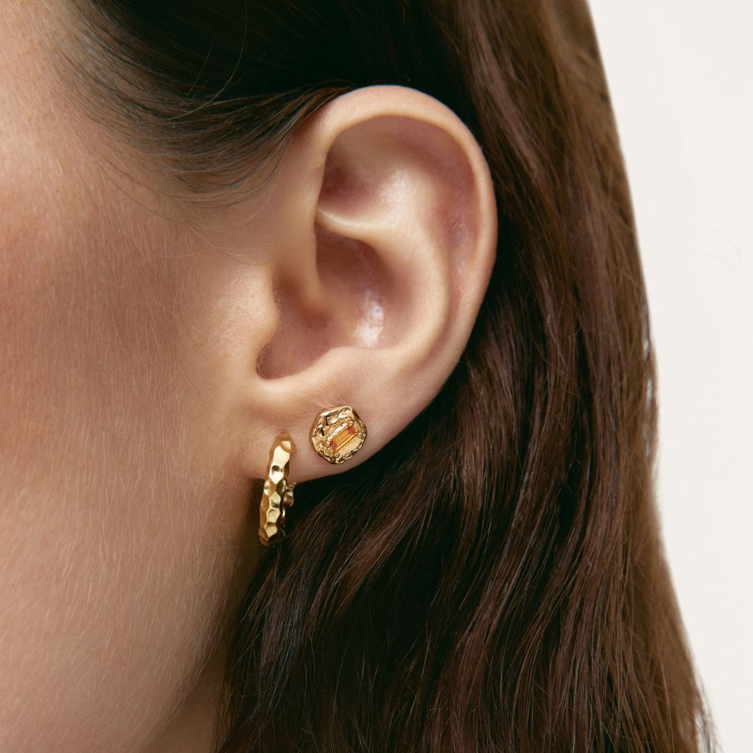 Women’s Hoops with Textured Surface Features and Natural Shape