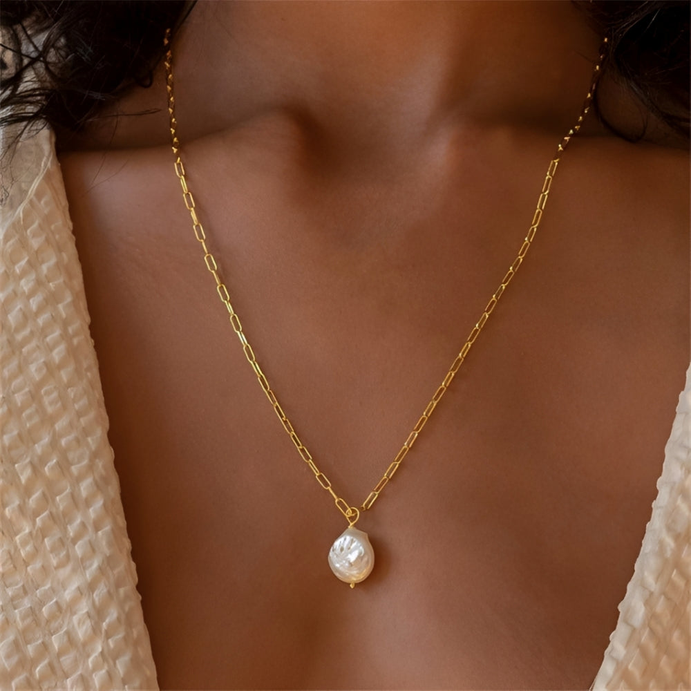 Angelika – Elegant Necklace