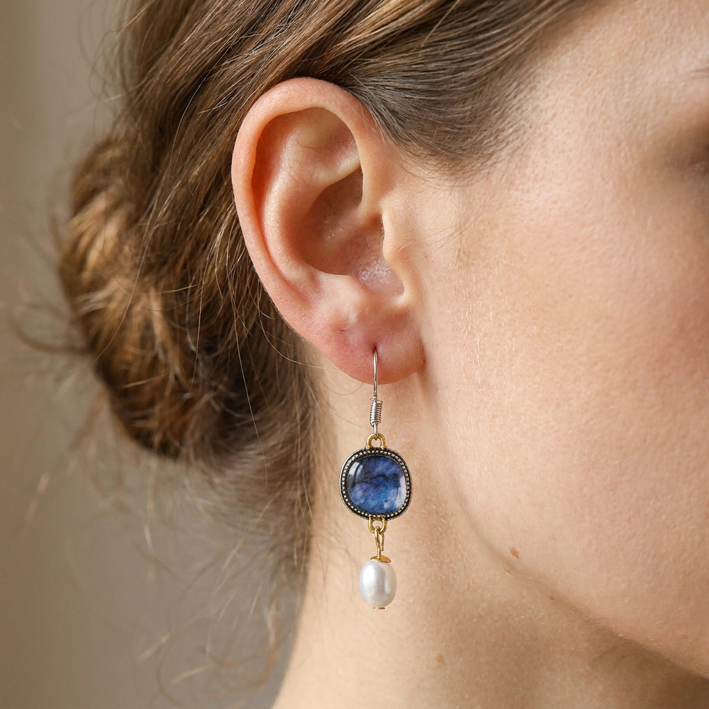 Maelis – Vintage Earrings with Blue Stone and Pearls