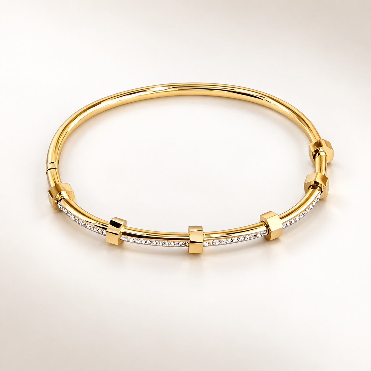 Amy – Shiny Bracelet