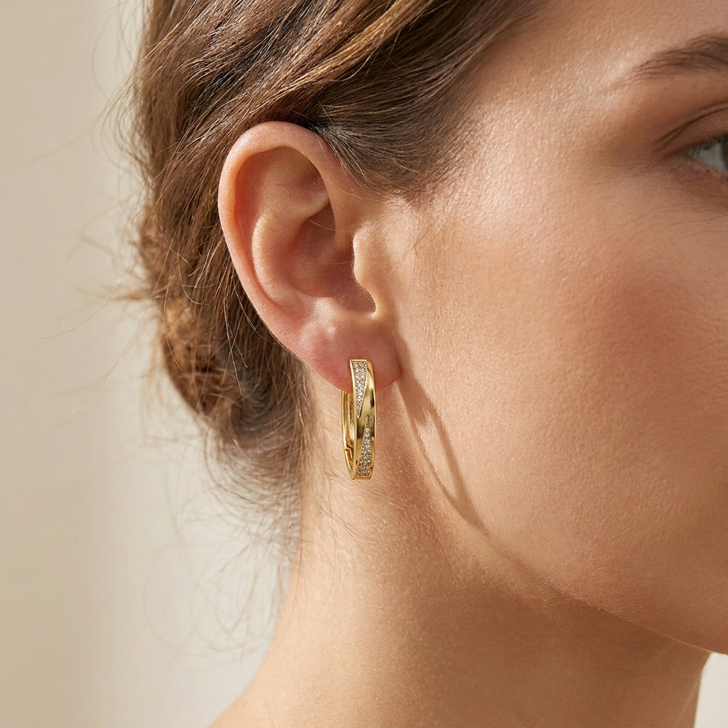 Sophie – Elegant Earrings with Shiny Details