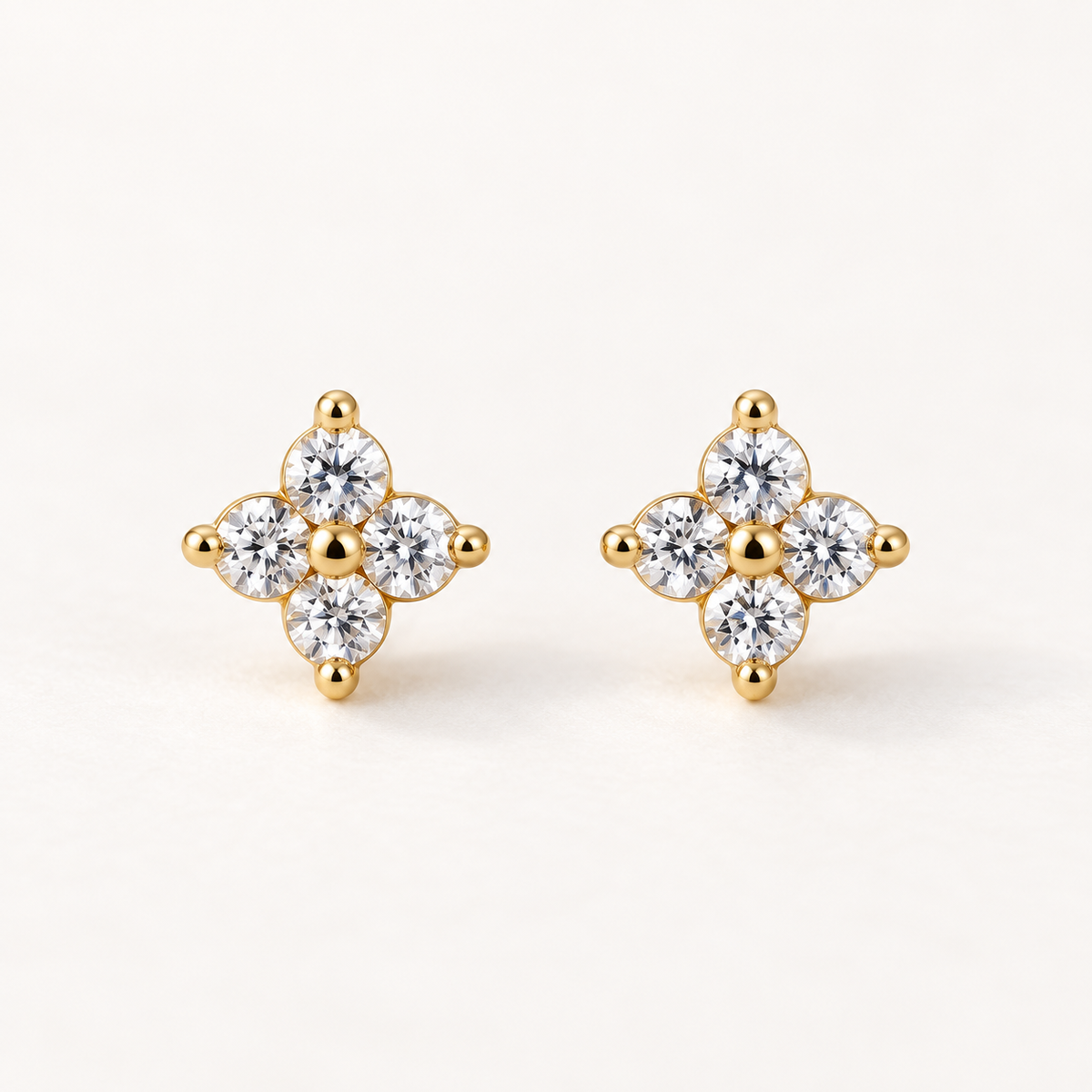 Raye – Sparkling Stud Earrings