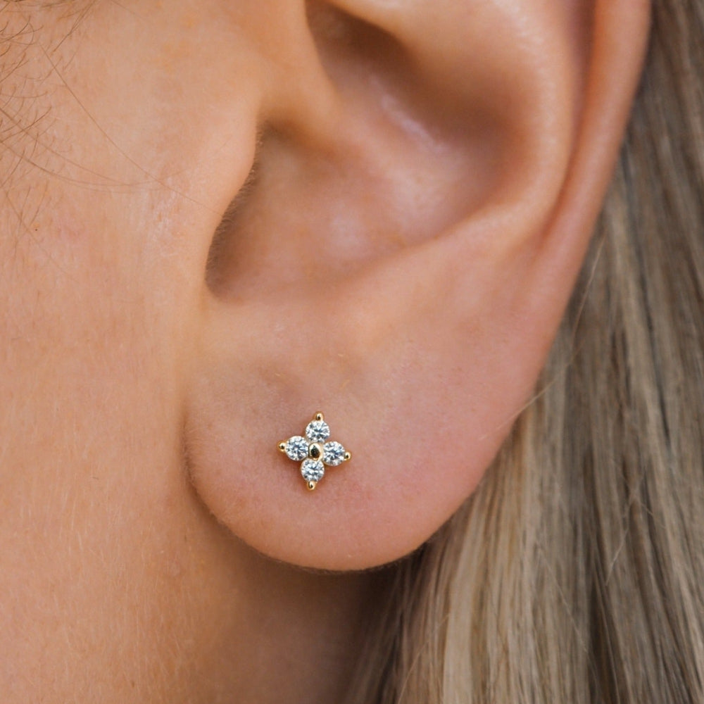 Raye – Sparkling Stud Earrings