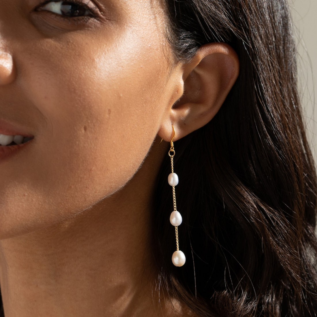 Various pearl drops - hanging earrings