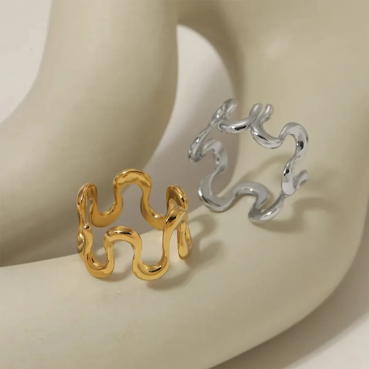 Adjustable Open Ring for Women’s with Unique Band Design