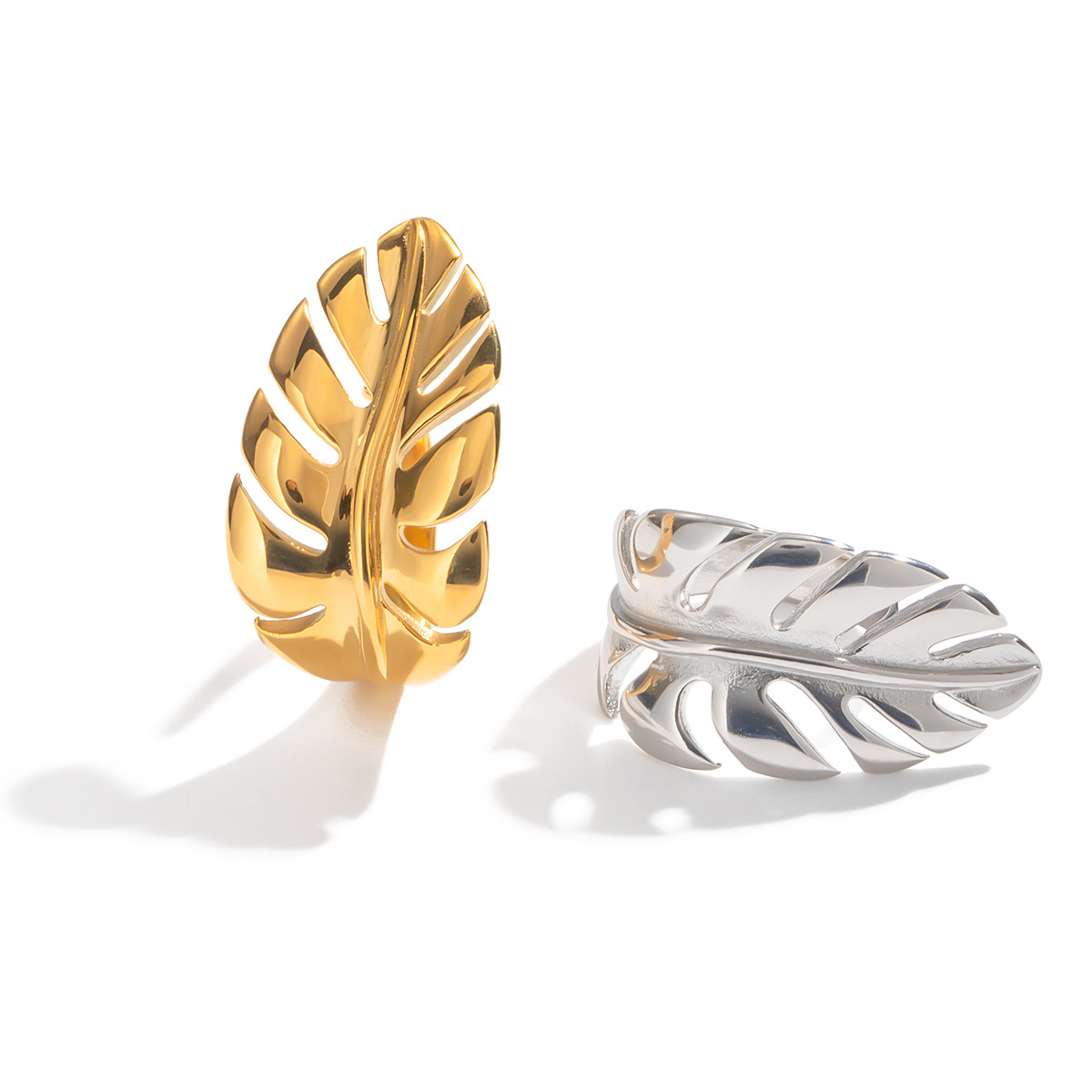 Women’s Open Leaf Ring with Natural Form and Textured Surface