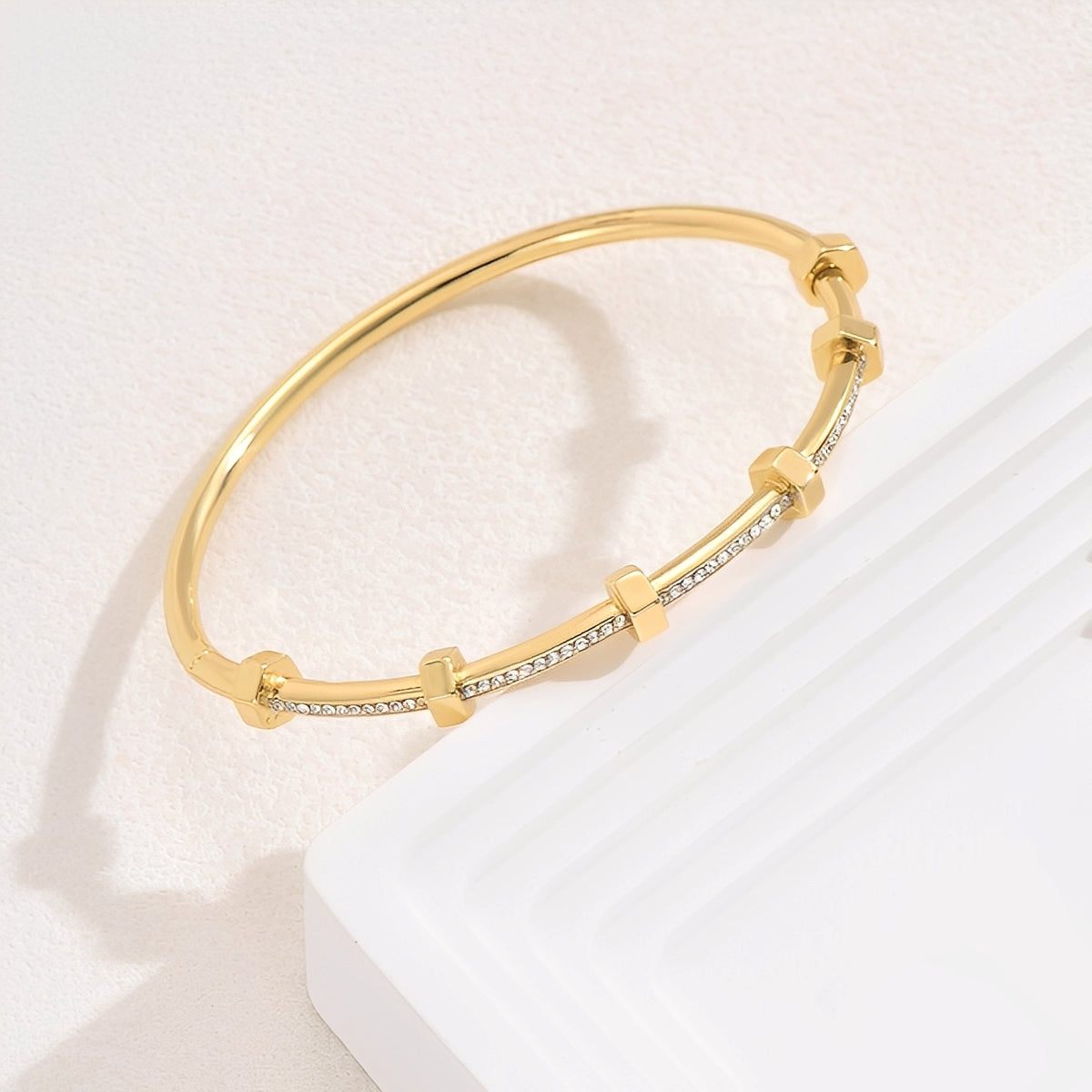 Amy – Shiny Bracelet