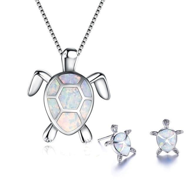 Kailea – Silver-tone turtle jewelry set featuring shimmering stone accents (necklace + earrings)