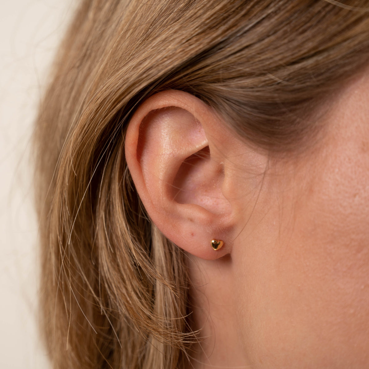 Eman – Heart Earrings