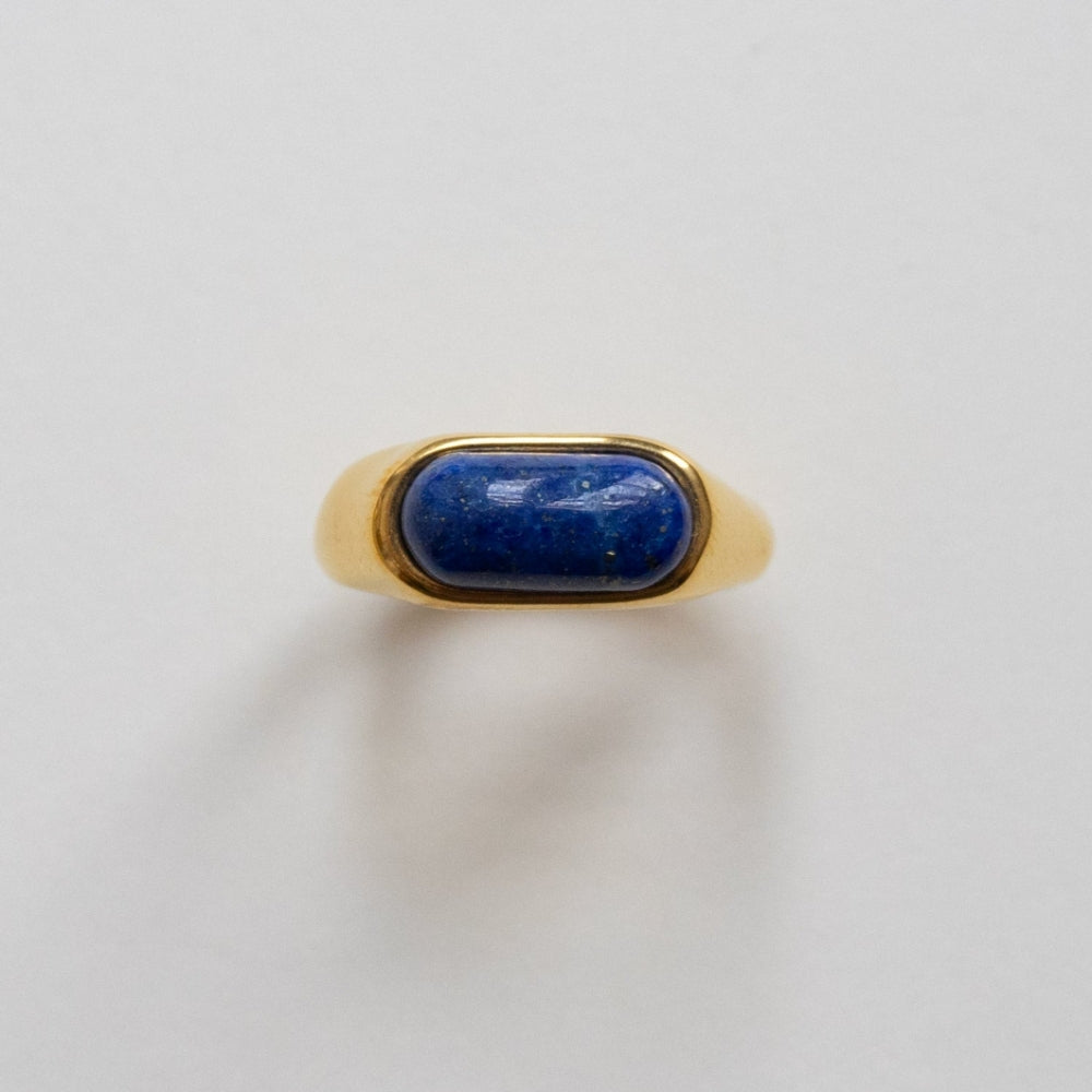 Aria - Smooth Gold Ring with Blue Stone